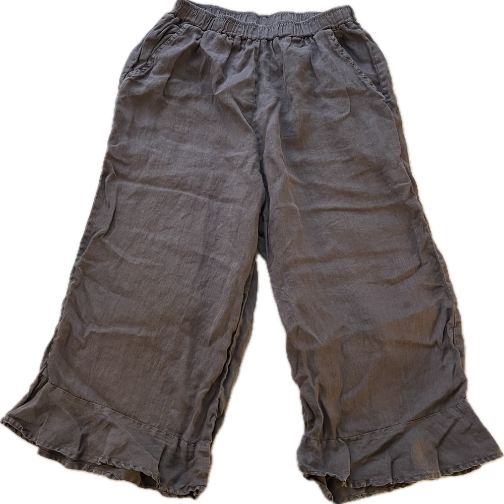 Match Point Gray Linen Wide-Leg Ruffle Hem Capris